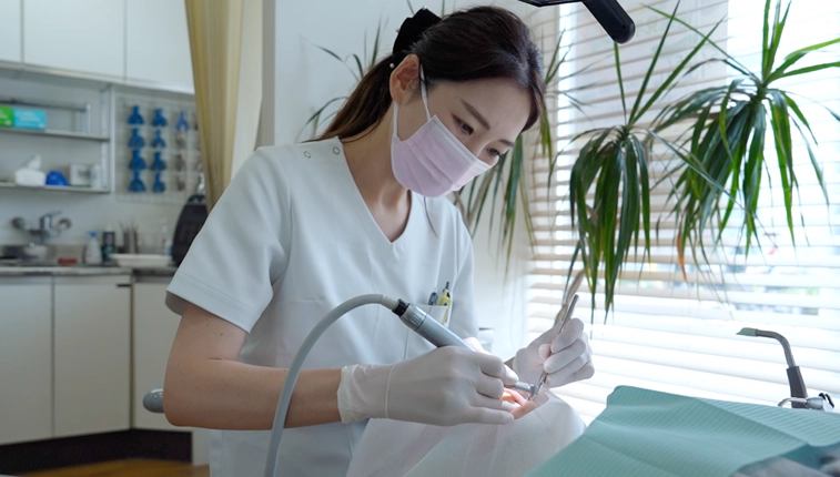 歯の表面のクリーニング